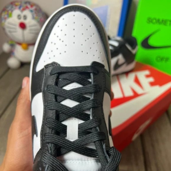 Nike Dunk Low Retro White Black Panda🎉 - Picture 3 of 6